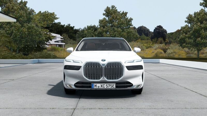 Alpinweiß uni Neu 2024 BMW 750e Limousine | 111.563 € - Bild 1/4