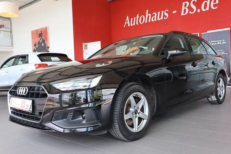 Schwarz Gebraucht 2023 Audi A4 Sport Kombi | 24.449 € (Guter Preis) - Bild 1/4