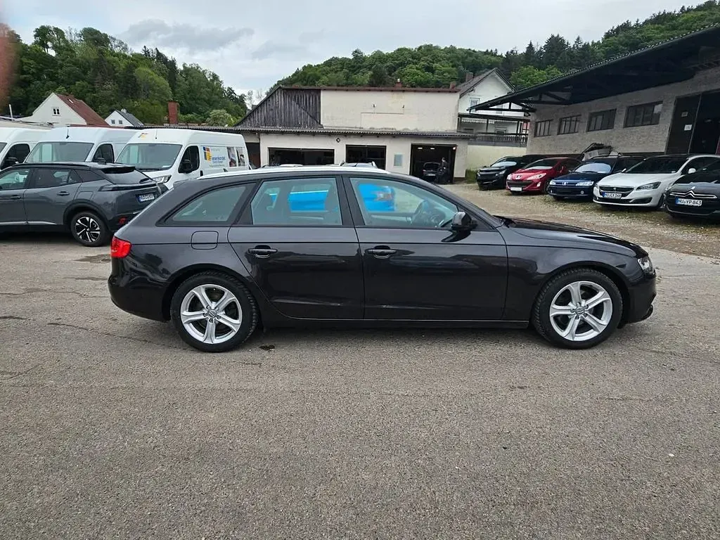Gebraucht Audi A4 Ambition 150 PS (110 kW) 2014 Grau Kombi