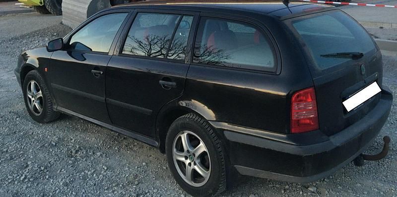 Gebraucht Skoda Octavia 110 PS (80 kW) 1999 Schwarz Kombi