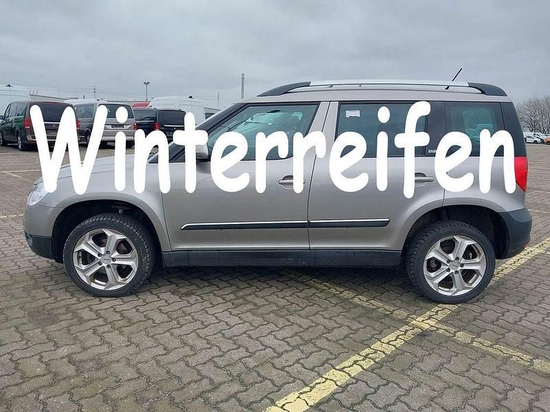 Gebraucht Skoda Yeti Adventure 105 PS (77 kW) 2013 Silber SUV