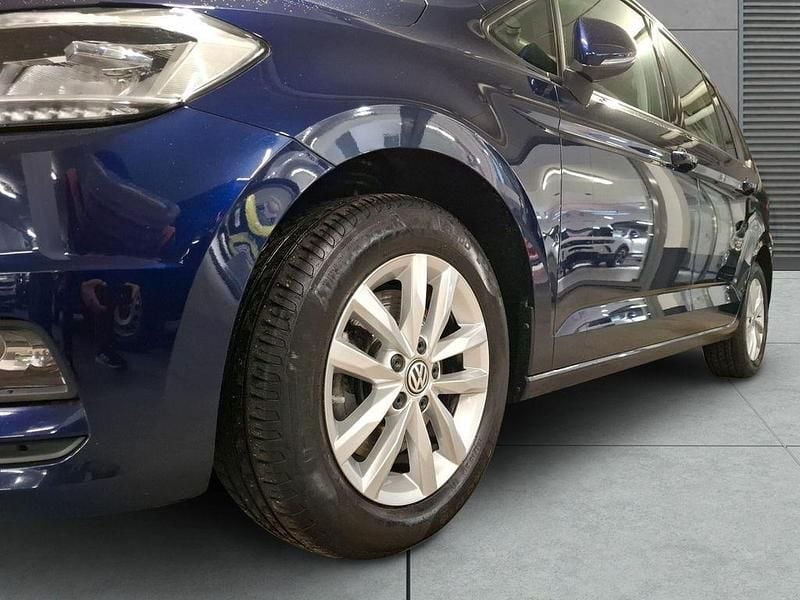 Gebraucht VW Touran Comfortline 116 PS (85 kW) 2020 Atlantik blue metallic Van / Kleinbus