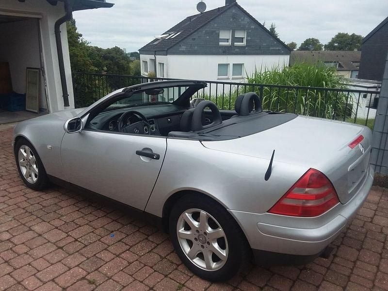 Silber Gebraucht 1998 Mercedes SLK200 Cabrio | 2.500 € (Guter Preis) - Bild 1/4