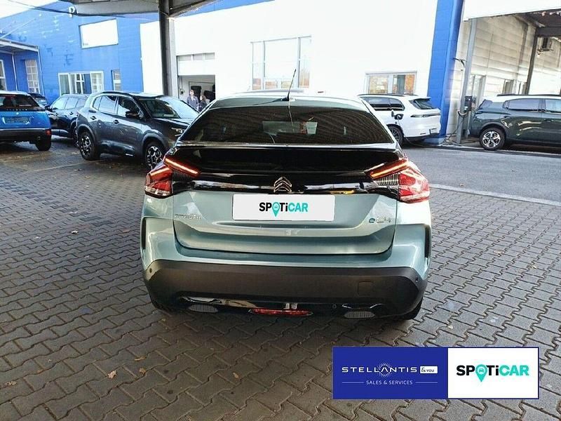 Gebraucht Citroën e-C4 Shine 100 kW (136 PS) 2022 Blau Limousine