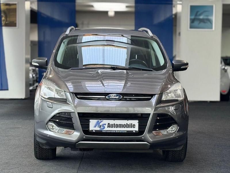 Gebraucht Ford Kuga Titanium 140 PS (102 kW) 2014 Grau SUV