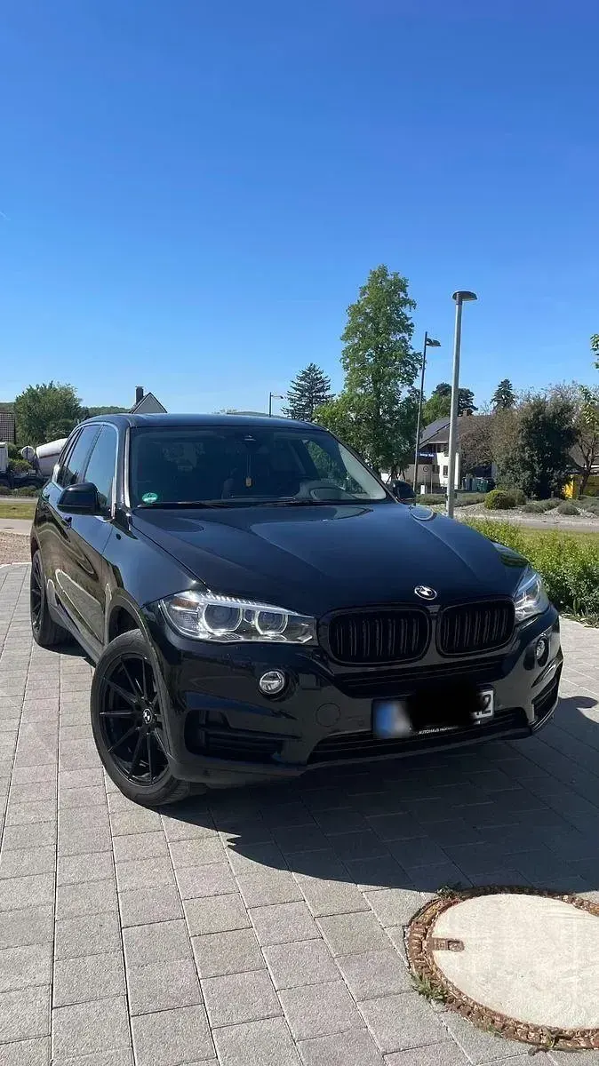 Second-hand BMW X5 258 CP (189 kW) 2017 Negru SUV