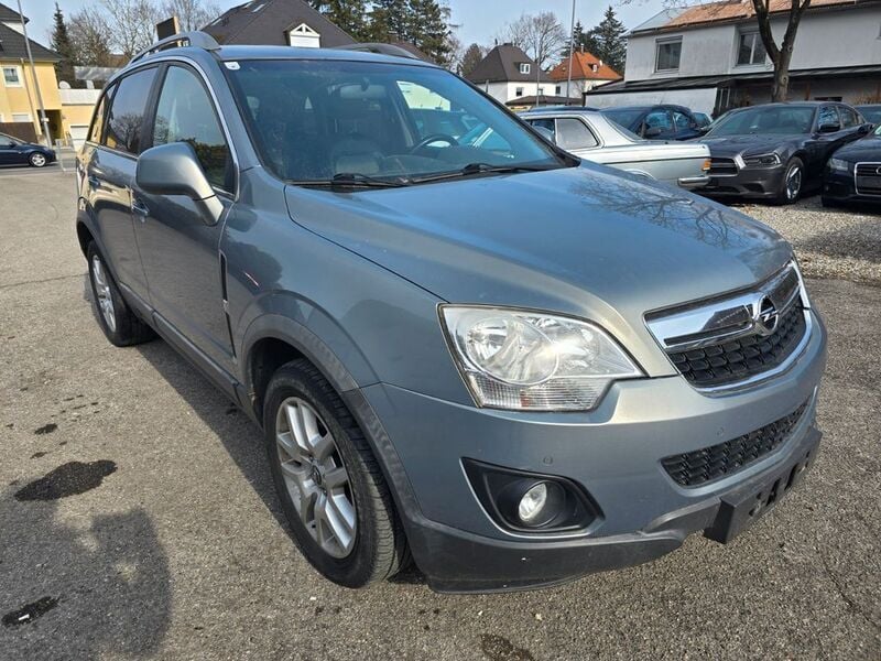 Grau Gebraucht 2012 Opel Antara Design Edition SUV | 3.790 € (Superpreis) - Bild 1/4