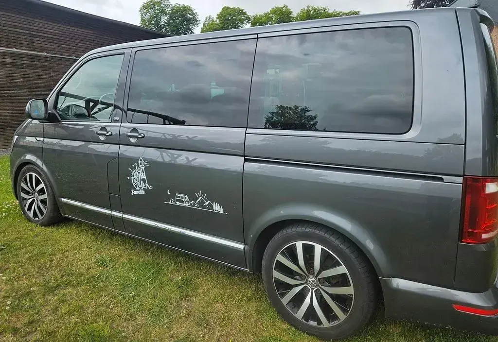 Gebraucht VW Multivan 204 PS (150 kW) 2016 Grau Van / Kleinbus
