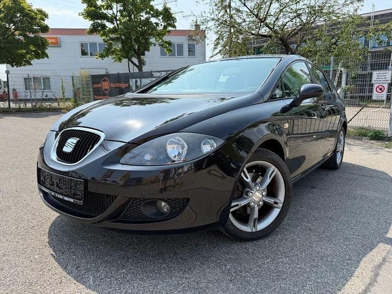 Grau Gebraucht 2009 Seat Leon Sport Limousine | 3.490 € (Fairer Preis) - Bild 1/4
