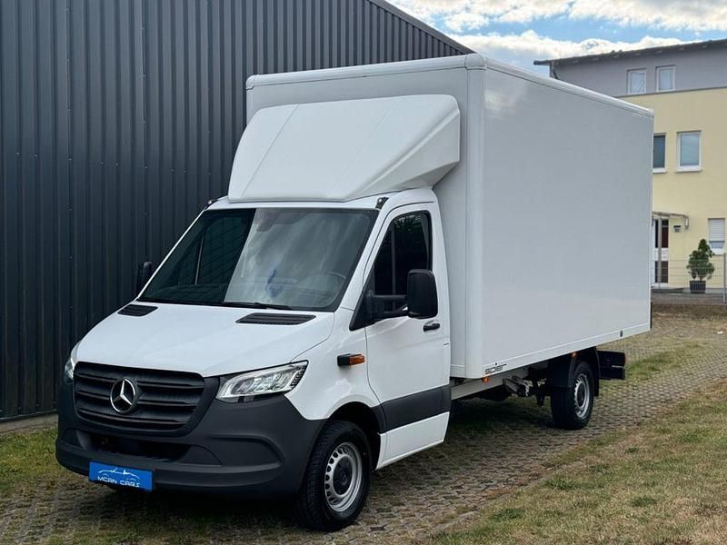 Weiß Gebraucht 2021 Mercedes Sprinter Van | 23.999 € (Fairer Preis) - Bild 1/4