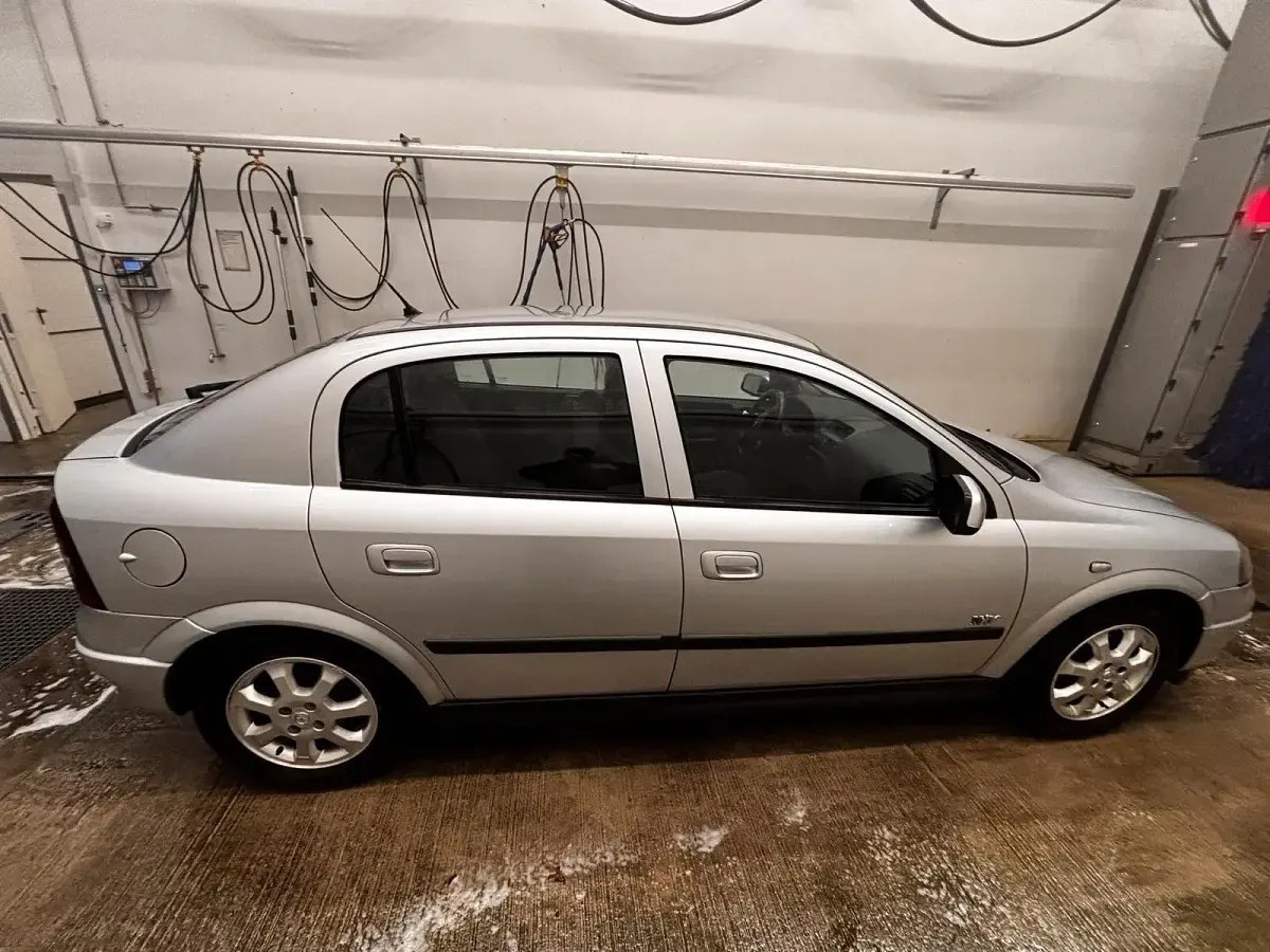 Gebraucht Opel Astra Njoy 101 PS (74 kW) 2003 Grau Limousine