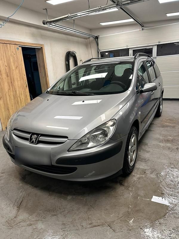 Gebraucht Peugeot 307 95 PS (69 kW) 2004 Grau Kombi