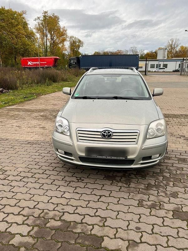 Gebraucht 2004 Toyota Avensis Kombi | 2.500 € (Fairer Preis) - Bild 1/4