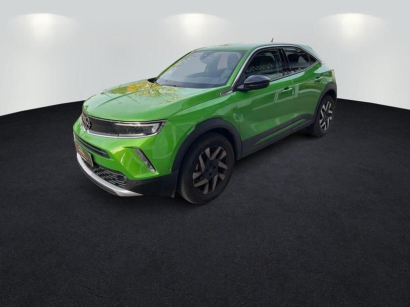 Gebraucht Opel Mokka Elegance 131 PS (96 kW) 2022 Matcha green/ikone gruen SUV