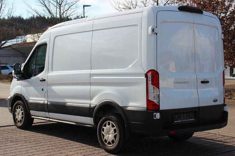 Second-hand Ford Transit 131 CP (96 kW) 2019 Alb Monovolum