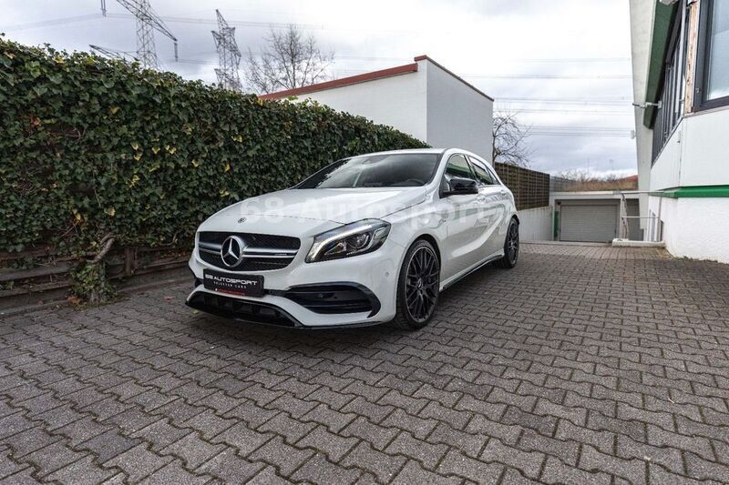 Weiß Gebraucht 2017 Mercedes A45 AMG AMG Limousine | 25.289 € (Guter Preis) - Bild 1/4