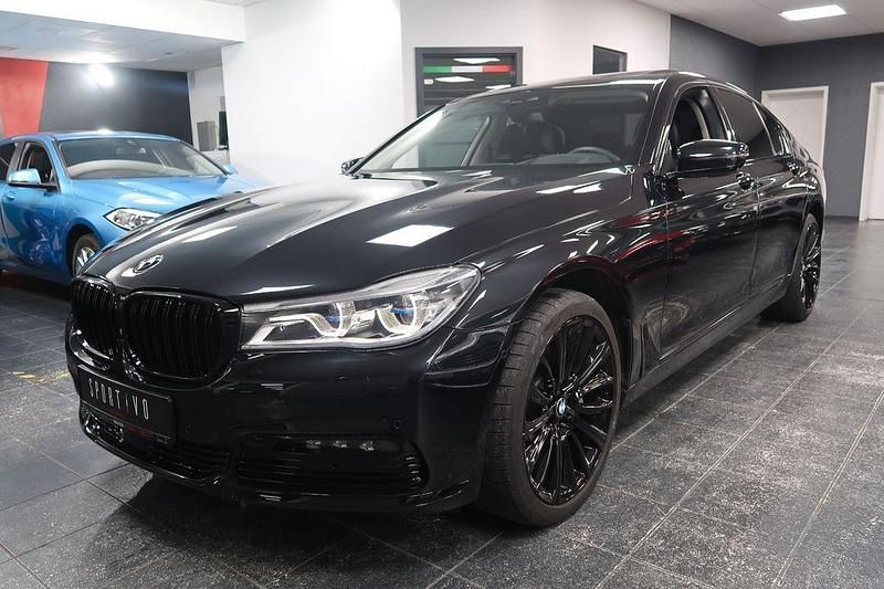 Gebraucht BMW 740 Shadowline 320 PS (235 kW) 2018 Schwarz Limousine