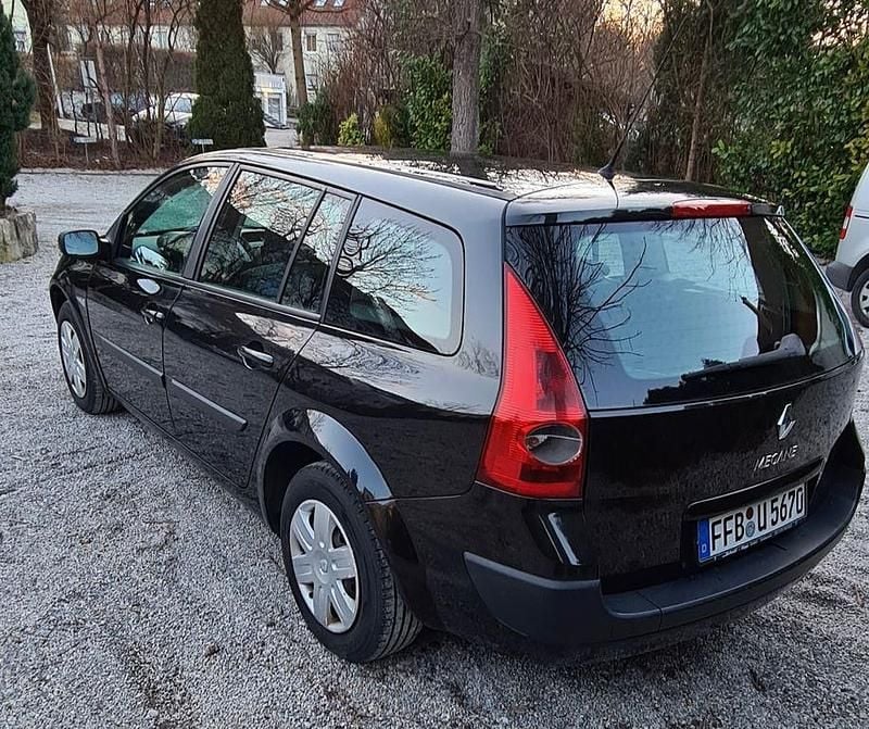 Schwarz Gebraucht 2005 Renault Mégane II Authentique Limousine | 1.420 € (Fairer Preis) - Bild 1/4