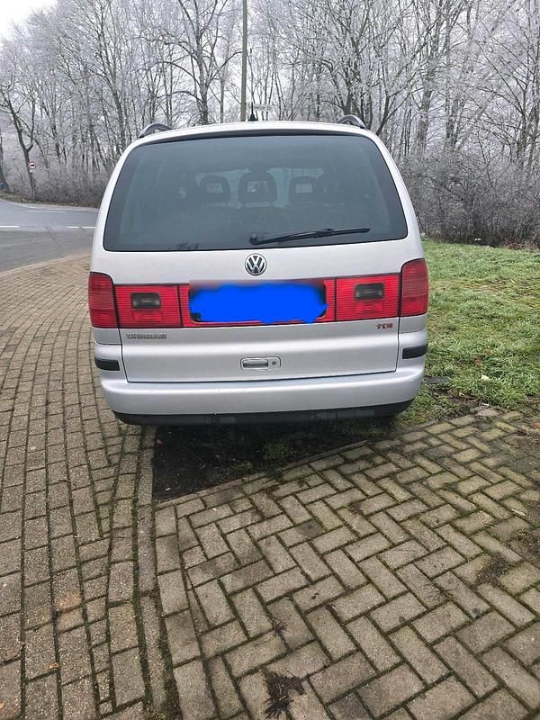 Grau Gebraucht 2003 VW Sharan Van / Kleinbus | 1.500 € (Fairer Preis) - Bild 1/2