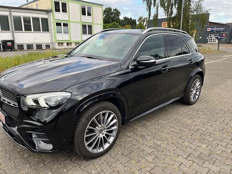 Schwarz Gebraucht 2022 Mercedes GLE350e AMG SUV | 55.900 € (Superpreis) - Bild 1/4