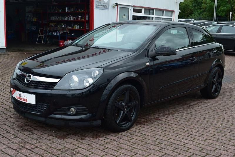 Schwarz Gebraucht 2008 Opel Astra GTC Cosmo Coupé | 1.290 € (Guter Preis) - Bild 1/4