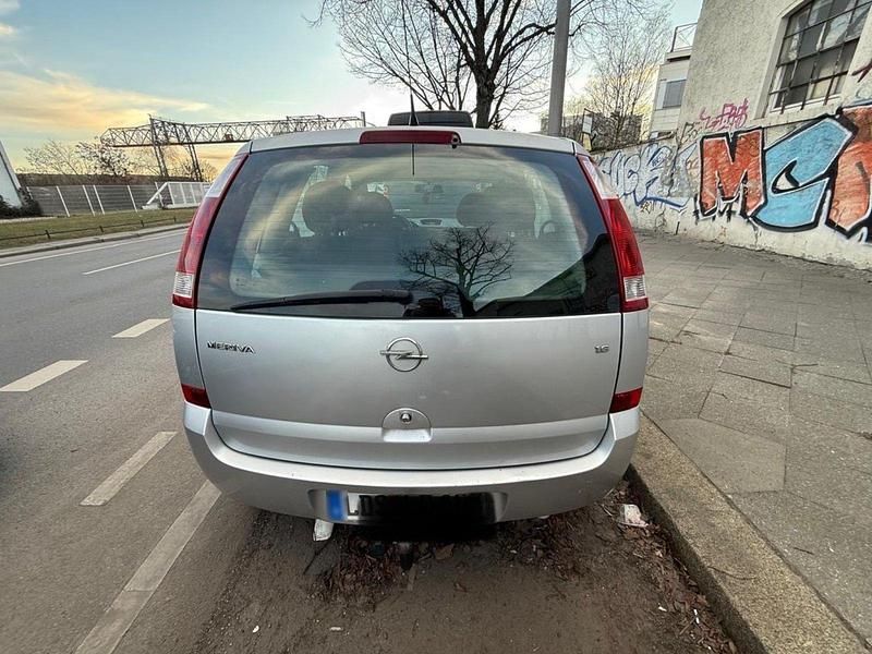 Gebraucht Opel Meriva 100 PS (73 kW) 2005 Silber Van / Kleinbus