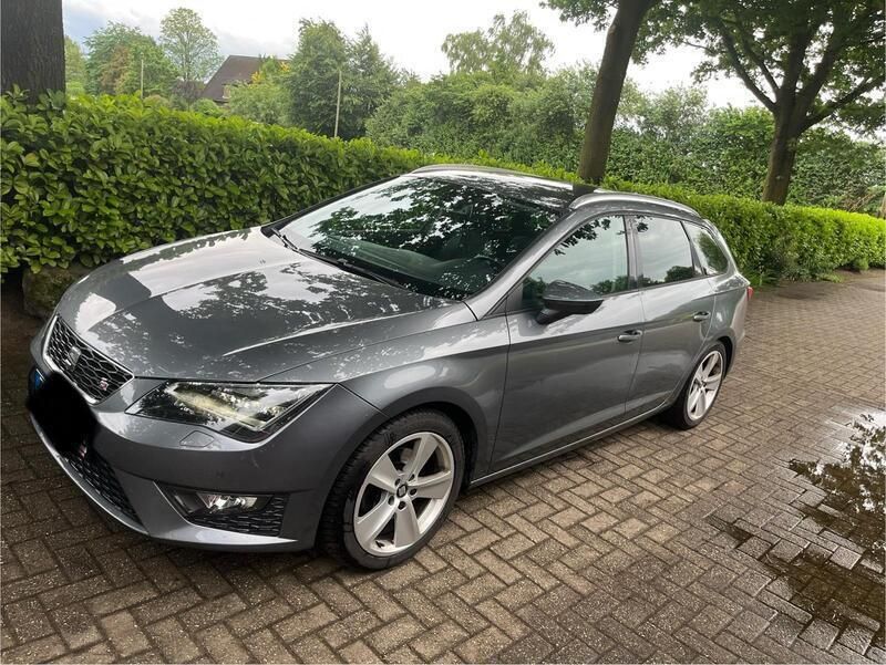 Grau Gebraucht 2015 Seat Leon ST FR Kombi | 10.999 € (Fairer Preis) - Bild 1/4