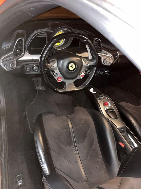 Gebraucht Ferrari 458 570 PS (419 kW) 2012 Rot