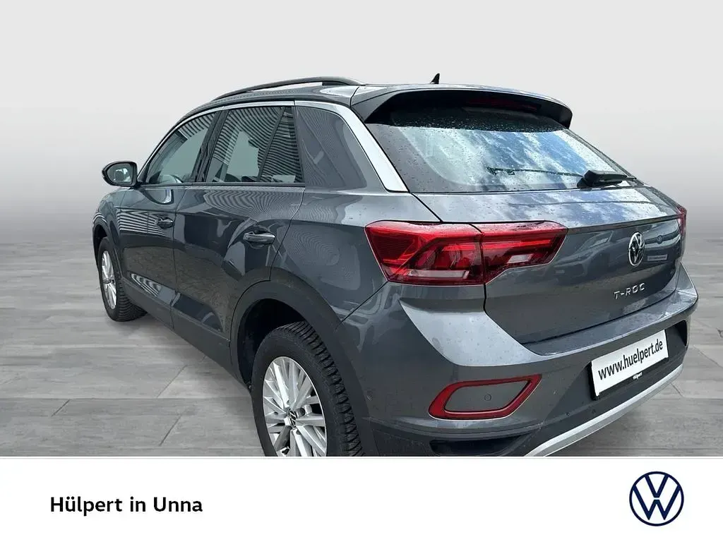 Gebraucht VW T-Roc Life 110 PS (80 kW) 2023 Indiumgrau metallic SUV