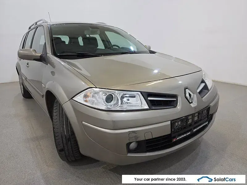 Używany Renault Mégane Dynamique 106 KM (77 kW) 2008 Beżowy Sedan/Limuzyna