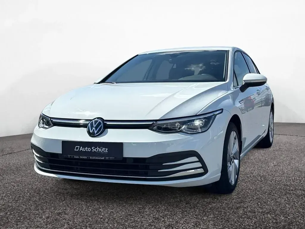 Gebraucht VW Golf VIII Style 131 PS (96 kW) 2024 Weiß Limousine