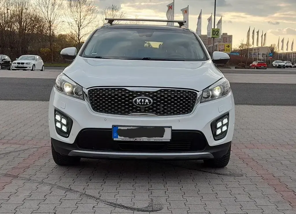 Używany Kia Sorento Edition 7 200 KM (147 kW) 2017 Biały SUV