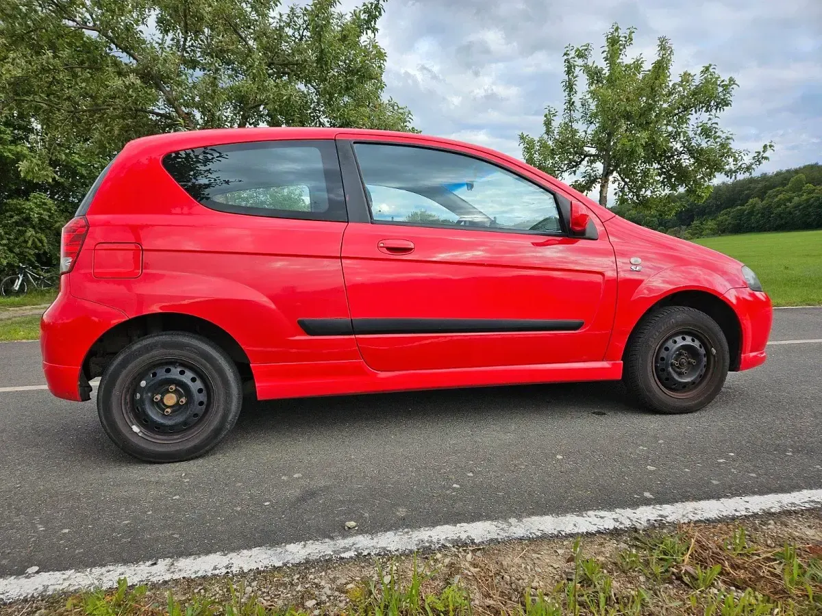 Gebraucht Chevrolet Kalos 72 PS (52 kW) 2006 Rot Kleinwagen