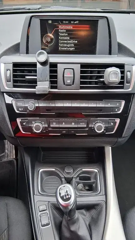 Gebraucht BMW 116 116 PS (85 kW) 2015 Schwarz Kleinwagen