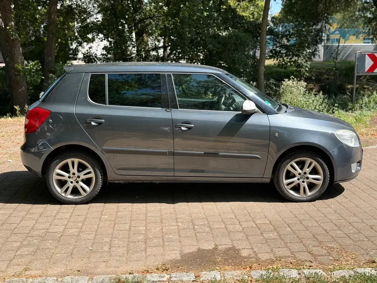 Gebraucht Skoda Fabia Sport 105 PS (77 kW) 2007 Grau Limousine