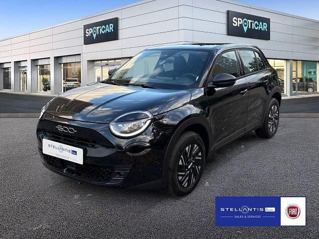 Neu Fiat 600 101 PS (74 kW) 2025 Schwarz Limousine