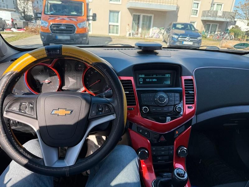 Gebraucht Chevrolet Cruze 164 PS (120 kW) 2012 Schwarz Kleinwagen