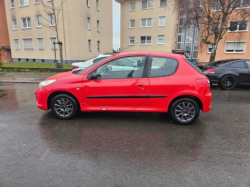 Gebraucht Peugeot 206 60 PS (44 kW) 2009 Rot Kleinwagen