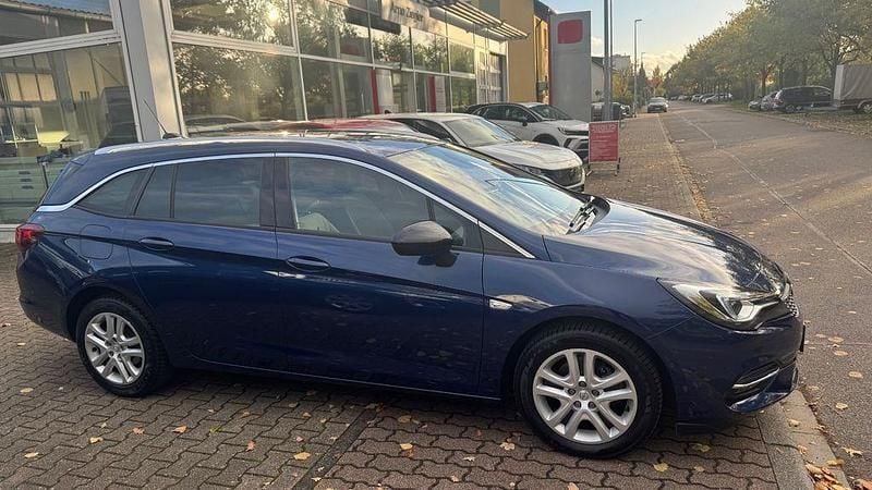 Blau Gebraucht 2022 Opel Astra Kombi | 15.950 € (Guter Preis) - Bild 1/4