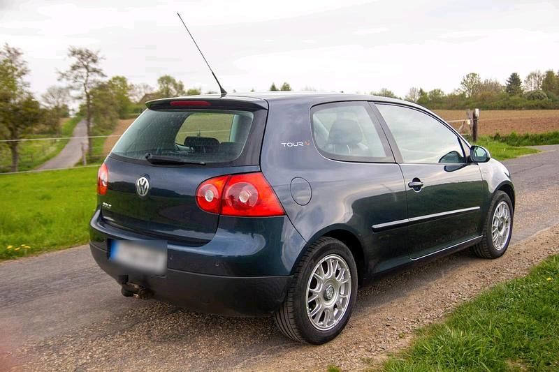 Usata VW Golf V 80 CV (58 kW) 2007 Blu Utilitaria