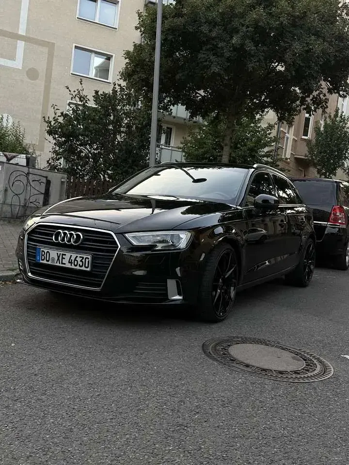 Gebraucht Audi A3 Sportback S-Line 150 PS (110 kW) 2019 Schwarz Kleinwagen