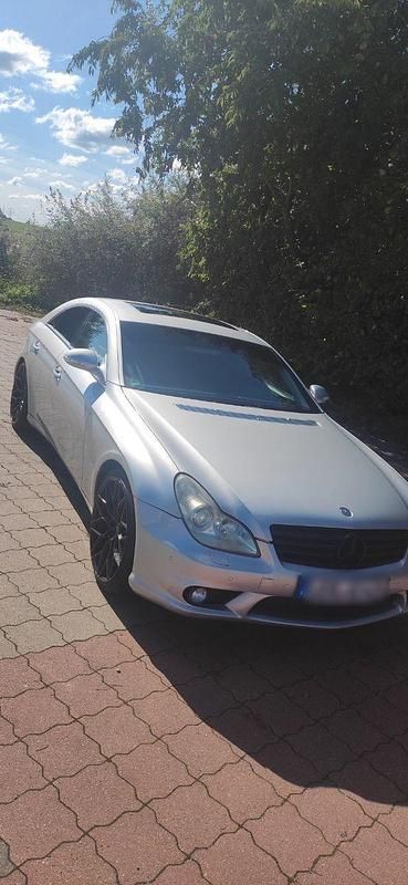 Silber Gebraucht 2005 Mercedes CLS350 Coupé | 6.500 € (Fairer Preis) - Bild 1/4