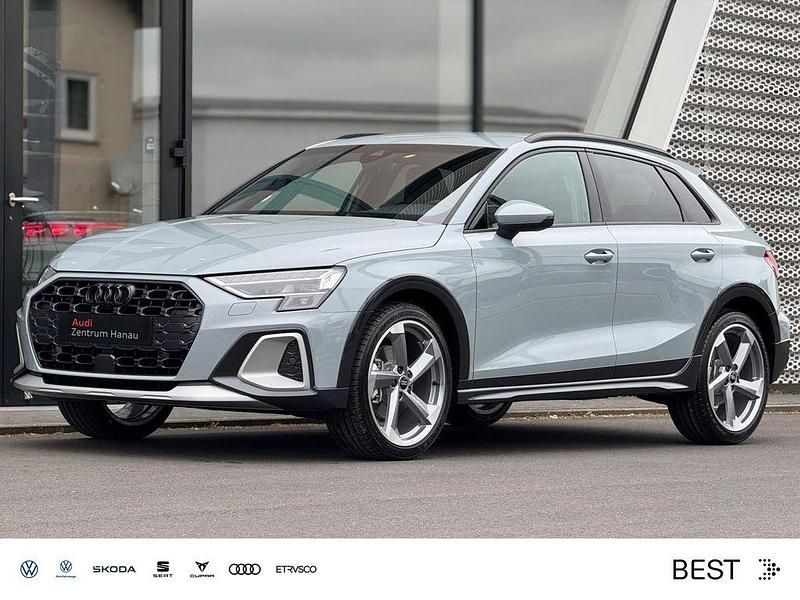 Pfeilgrau perleffekt Gebraucht 2025 Audi A3 Ambiente Limousine | 34.580 € (Fairer Preis) - Bild 1/4