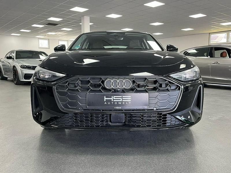 Gebraucht Audi A5 Ambiente 150 PS (110 kW) 2025 Mythosschwarz Limousine