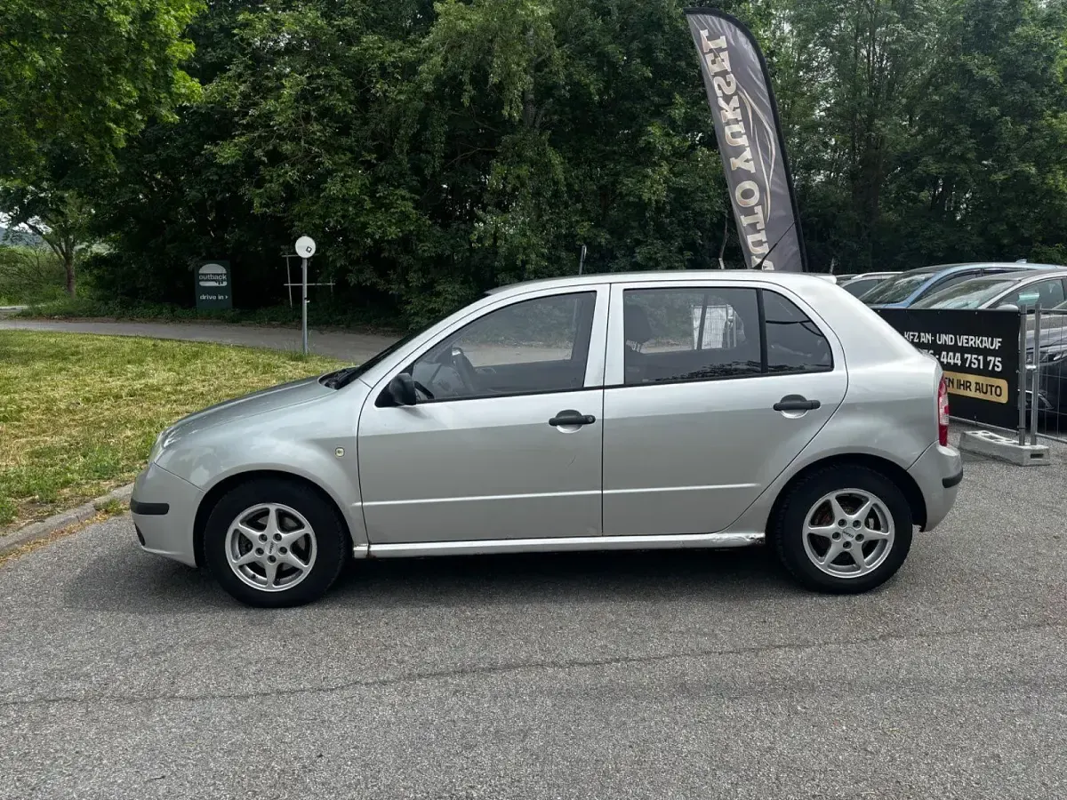 Używany Skoda Fabia Classic 75 KM (55 kW) 2004 Srebrny Hatchback
