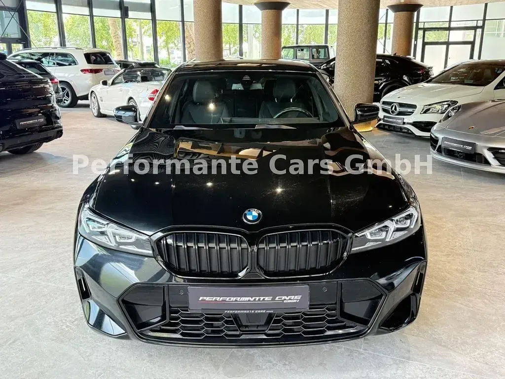 Gebraucht BMW 320 M Sport 190 PS (139 kW) 2024 Schwarz Limousine