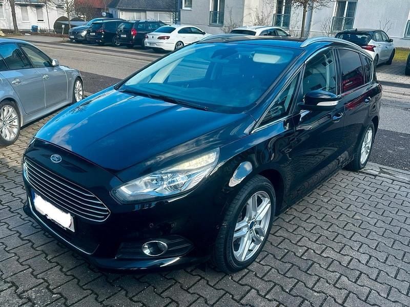 Gebraucht Ford S-MAX Titanium 150 PS (110 kW) 2016 Schwarz Van / Kleinbus