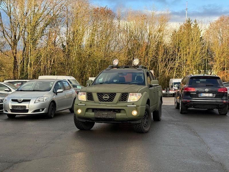 Grün Gebraucht 2007 Nissan Navara Abholung | 5.700 € (Superpreis) - Bild 1/4