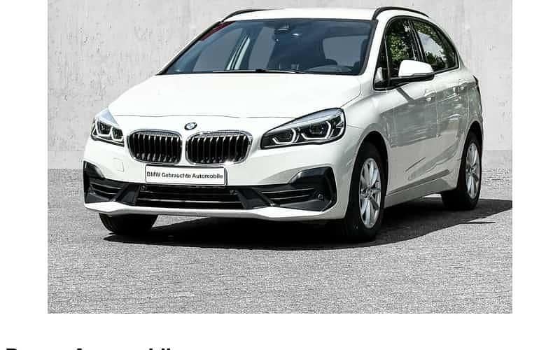 Weiß Gebraucht 2020 BMW 216 Active Tourer Advantage Van / Kleinbus | 16.890 € (Fairer Preis) - Bild 1/4