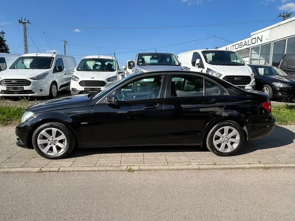 Gebraucht Mercedes C250 204 PS (150 kW) 2012 Schwarz Limousine